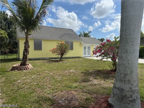 10105 Pennsylvania Ave, BONITA SPRINGS, FL, 34135-4726 | Card Image