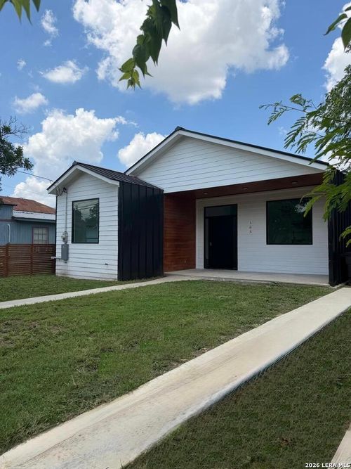 105 Forrest Ave, San Antonio, TX, 78204-2235 | Card Image
