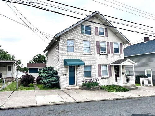 3124 N 2nd St, Whitehall, PA, 18052-3103 | Card Image
