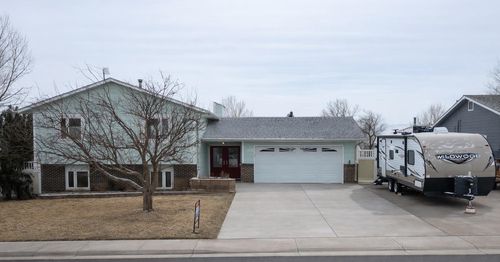 815 W Fir St, Glenrock, WY, 82637-5138 | Card Image