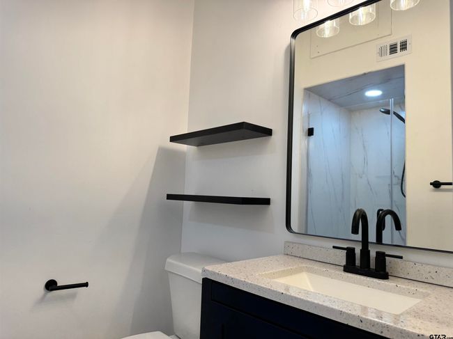 16990 Cr 1261   101, Townhouse with 2 bedrooms, 2 bathrooms and null parking in Flint TX | Image 20