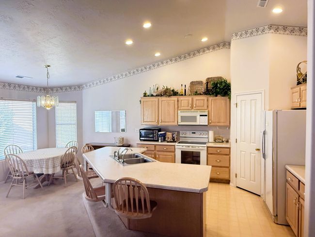 Kitchen | Image 4