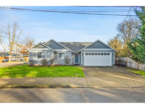 1075 12th Ave, Sweet Home, OR, 97386-2222 | Card Image