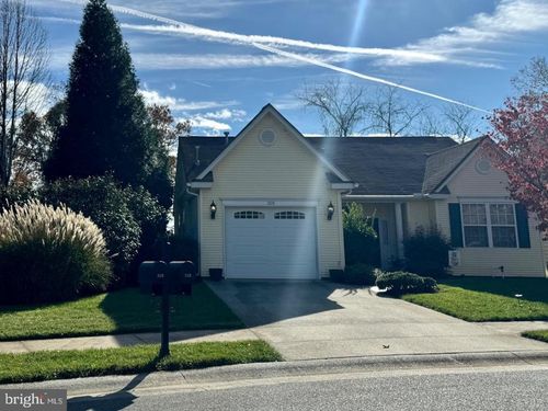 318 Legacy Oaks Cir, Lynchburg, VA, 24501-3749 | Card Image