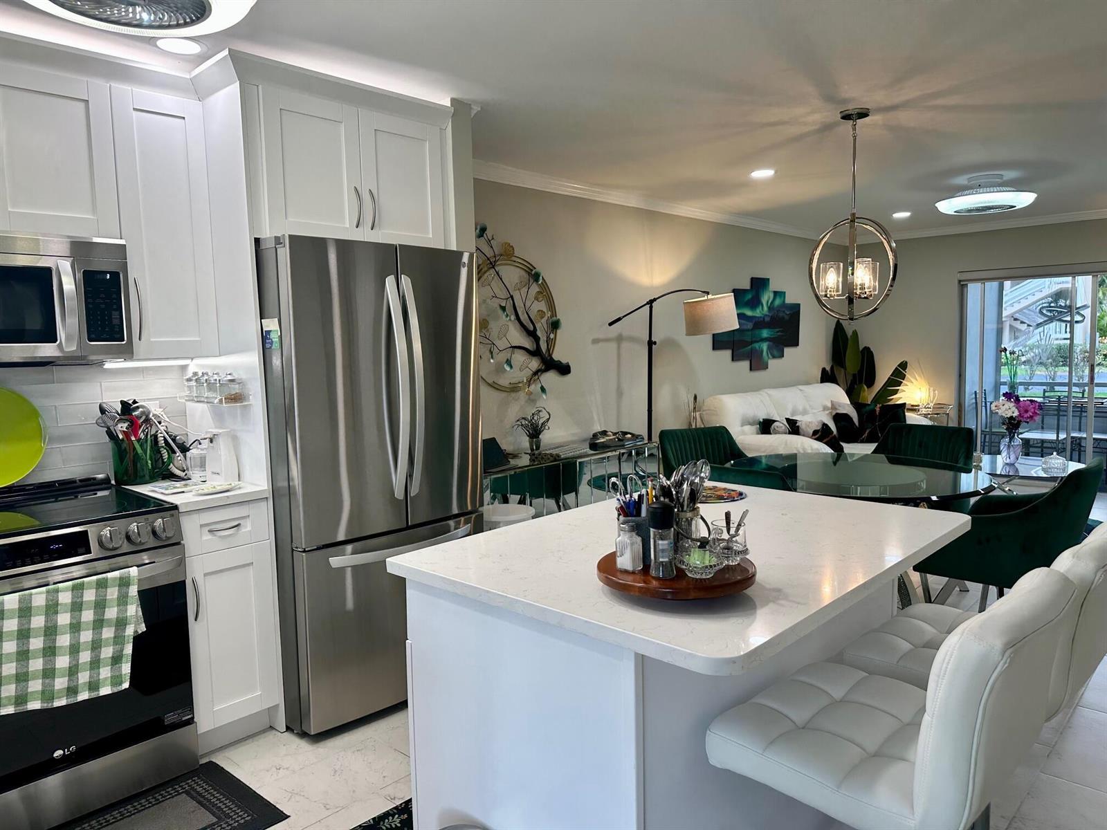 Residential Lease in Lake Worth 5