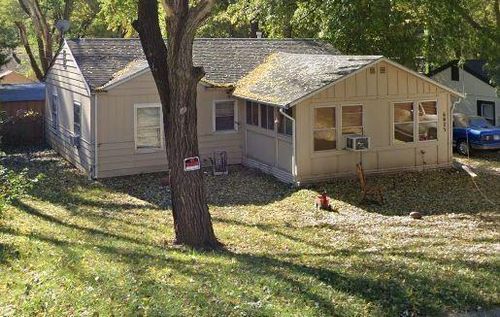 6025 Freeman Ave, Kansas City, KS, 66102-1349 | Card Image