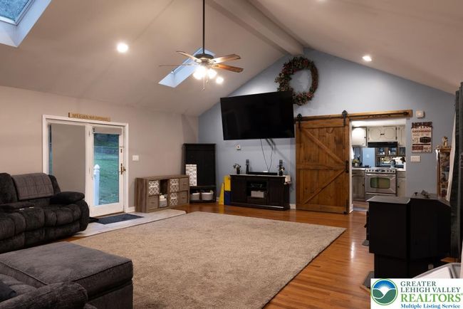 2211 Honeysuckle Rd, House other with 3 bedrooms, 2 bathrooms and null parking in Allentown PA | Image 8