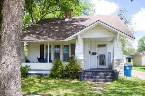 315 W Parker Ave, Chaffee, MO, 63740-1708 | Card Image