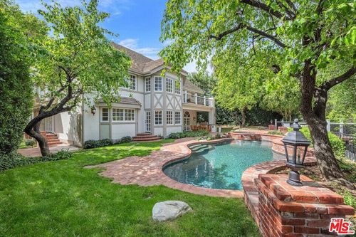 3225 Iredell Ln, Studio City, CA, 91604-4171 | Card Image