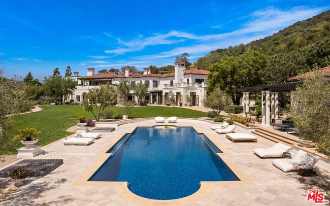 9904 Kip Dr, House other with 10 bedrooms, 22 bathrooms and null parking in Beverly Hills CA | Image 20