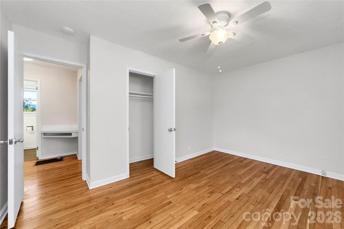 52 Elm Bend Rd, Brevard, NC, 28712-3568 | Card Image