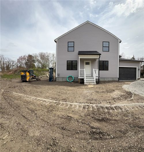 a-124 Birch Swamp Rd, Warren, RI, 02885-1043 | Card Image