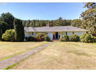 30900 Sandlake Rd, House other with 5 bedrooms, 2 bathrooms and 2 parking in Cloverdale OR | Image 2