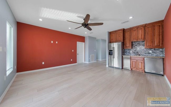 1013 Tarpon Ave, House other with 5 bedrooms, 4 bathrooms and null parking in Port Isabel TX | Image 8