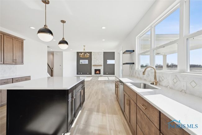 105 Kinloch Drive, House other with 4 bedrooms, 4 bathrooms and 2 parking in Perrysburg OH | Image 8