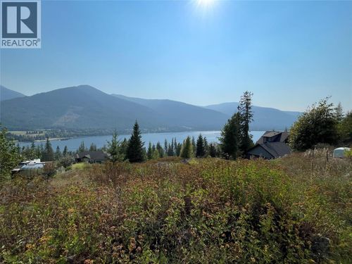 135 Lakeview Dr, Nelson, BC, V1L6W6 | Card Image