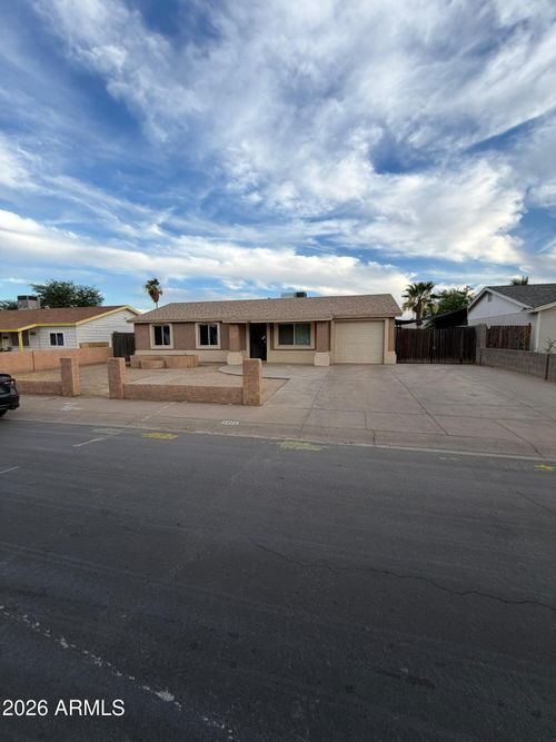 6601 W Monte Vista Rd, Phoenix, AZ, 85035-3422 | Card Image