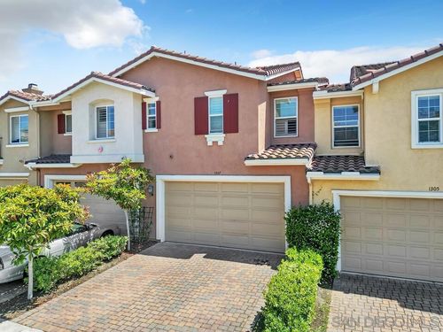 1307 Isabella Way, Vista, CA, 92084-4021 | Card Image