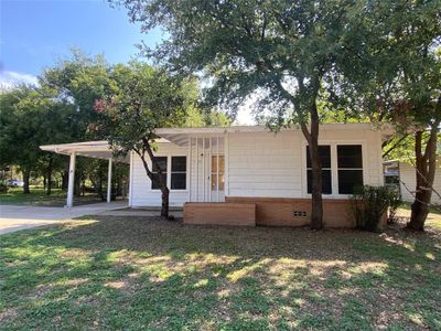 1502 Nw 3rd Avenue, House other with 2 bedrooms, 1 bathrooms and null parking in Mineral Wells TX | Image 2