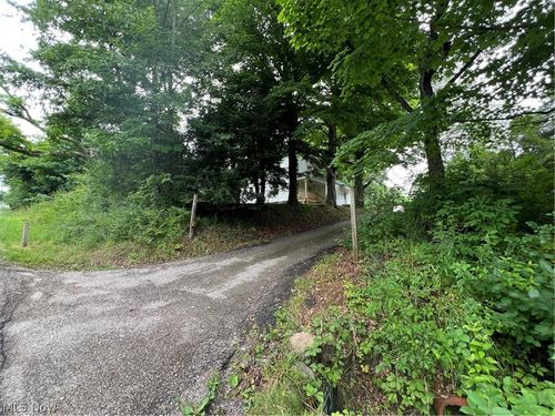 14681 Lisbon Rd, Salem, OH, 44460-9283 | Card Image