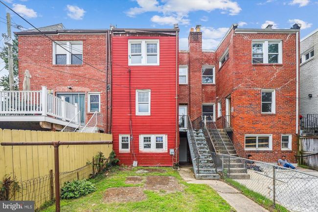 217 Jefferson St Nw, Townhouse with 3 bedrooms, 3 bathrooms and null parking in WASHINGTON DC | Image 19