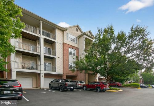 unit-403-12148 Garden Grove Cir, FAIRFAX, VA, 22030-9017 | Card Image