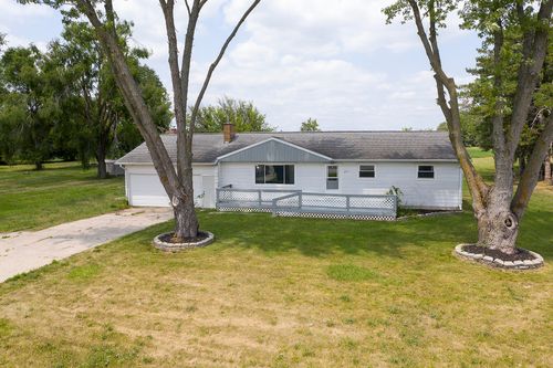 965 Remus Rd, Mount Pleasant, MI, 48858-9073 | Card Image