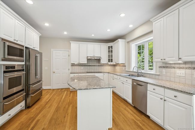 40 Wilders Pass, House other with 4 bedrooms, 5 bathrooms and 4 parking in Canton CT | Image 10