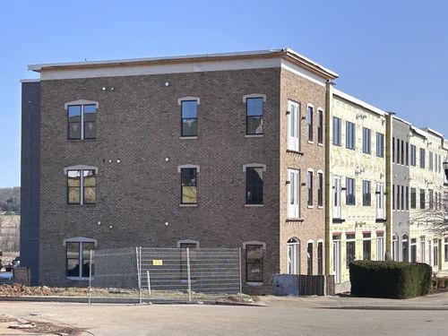 unit-317-2060 Tollgate Blvd, Thompsons Station, TN, 37179-1038 | Card Image