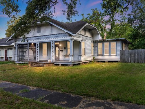 1313 6th St, Bay City, TX, 77414-4908 | Card Image