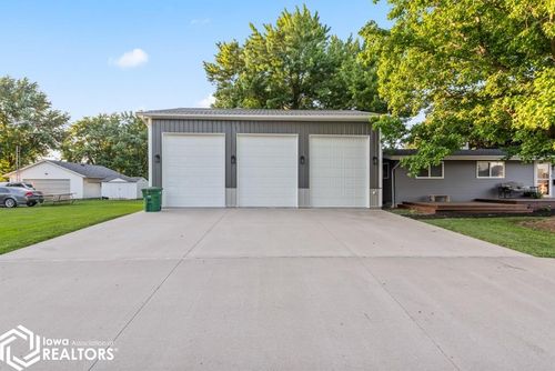 602 W Chestnut Street, Bloomfield, IA, 52537 | Card Image