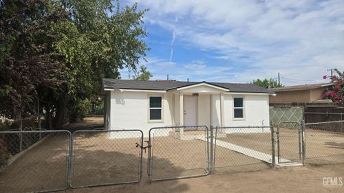 7900 Alden St, Lamont, CA, 93241-3106 | Card Image