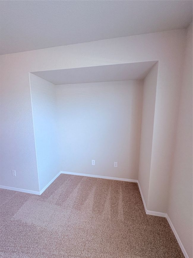 Unfurnished room featuring carpet floors and baseboards | Image 25