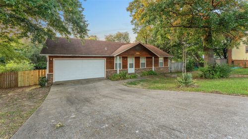 3518 W Buckeye St, Fayetteville, AR, 72704-5889 | Card Image