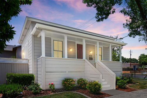 449 J St, Davis, CA, 95616-4222 | Card Image