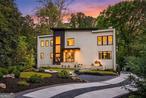 17 Interlochen Dr Ne, Atlanta, GA, 30342-3701 | Card Image