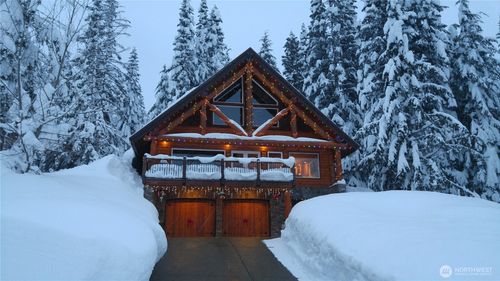1310 Snoqualmie Dr, Snoqualmie Pass, WA, 98068-5067 | Card Image