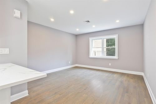 68 Jay Ave, Maspeth, NY, 11378-1620 | Card Image