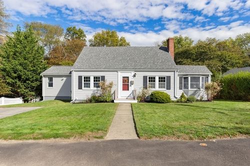 44 Sunset Dr, Beverly, MA, 01915-2342 | Card Image