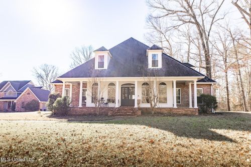 2050 Paradise Rdg, Brandon, MS, 39042-8303 | Card Image