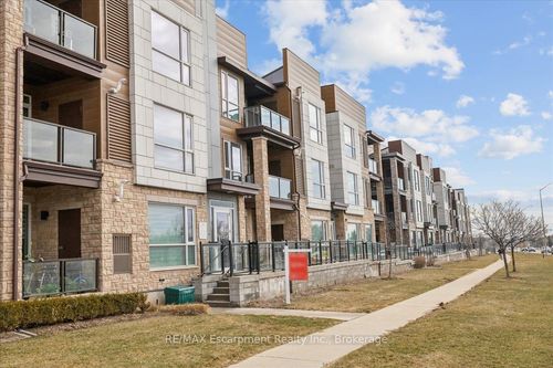 205-2393 Bronte Rd, Oakville, ON, L6M1P5 | Card Image