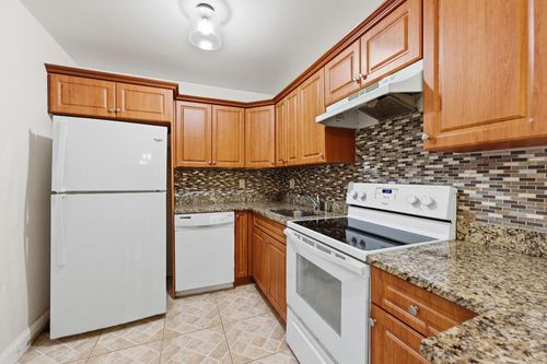 316-490 Nw 20th St, Boca Raton, FL, 33431-7909 | Card Image