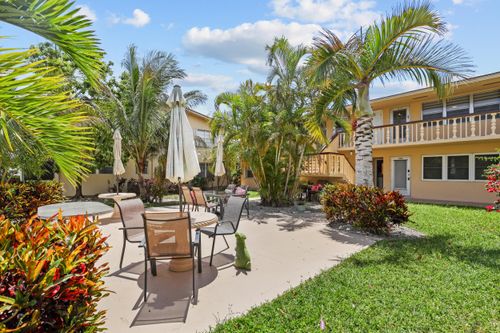 215 Sheffield I, West Palm Beach, FL, 33417-1514 | Card Image