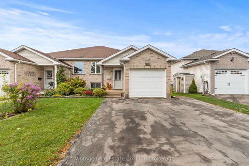 278 Oakcrest Ave, Welland, ON, L3C7K3 | Card Image