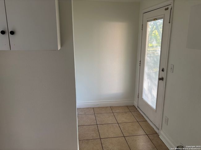 401 W Lindbergh Blvd, House other with 4 bedrooms, 1 bathrooms and null parking in Universal City TX | Image 15