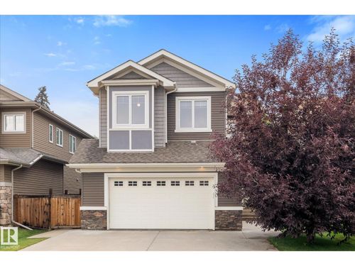 30 Hickory Trail, Spruce Grove, AB, T7X0N6 | Card Image