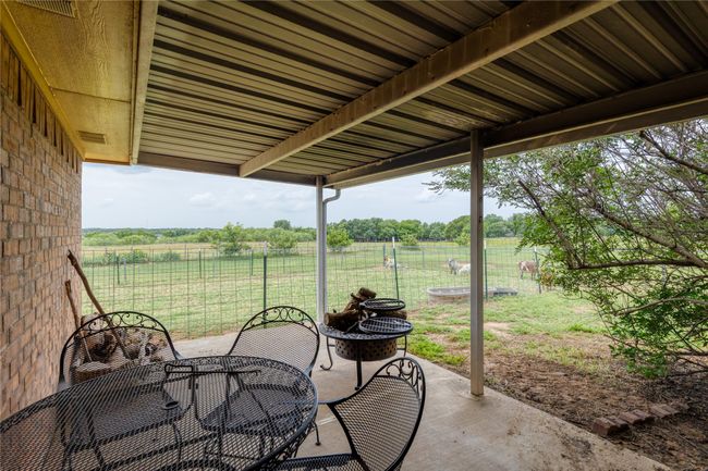1300 Knob Rd, House other with 3 bedrooms, 2 bathrooms and null parking in Springtown TX | Image 7