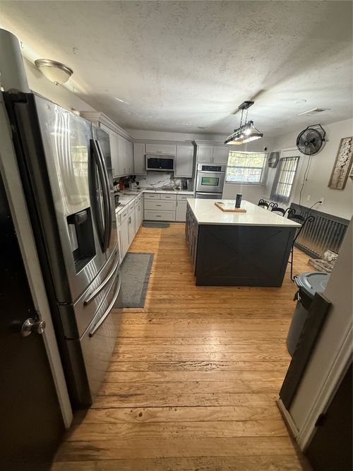 32894 County Road 2142, Kemp, TX, 75143-6332 | Card Image