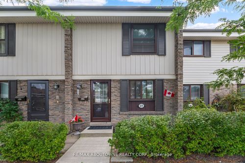 27-2779 Gananoque Dr, Mississauga, ON, L5N2E4 | Card Image