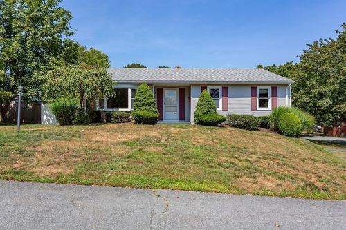 492 Eastview Ave, Somerset, MA, 02726-3809 | Card Image